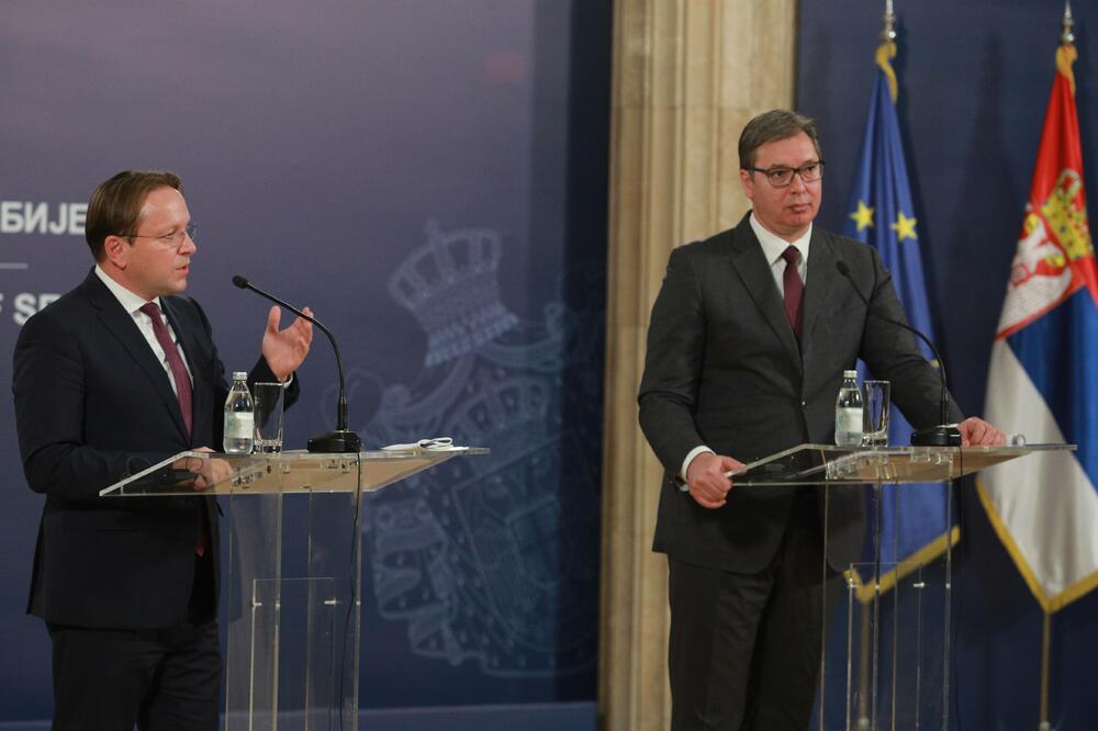 Varhelji i Vučić, Foto: Beta/AP