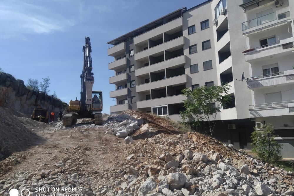 Radovi u Ulici Veliše Mugoše u petak, Foto: Borko Ždero