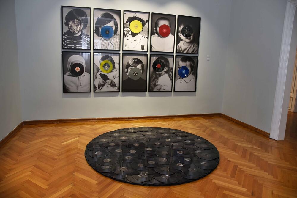 Sa izložbe, Foto: CSUCG