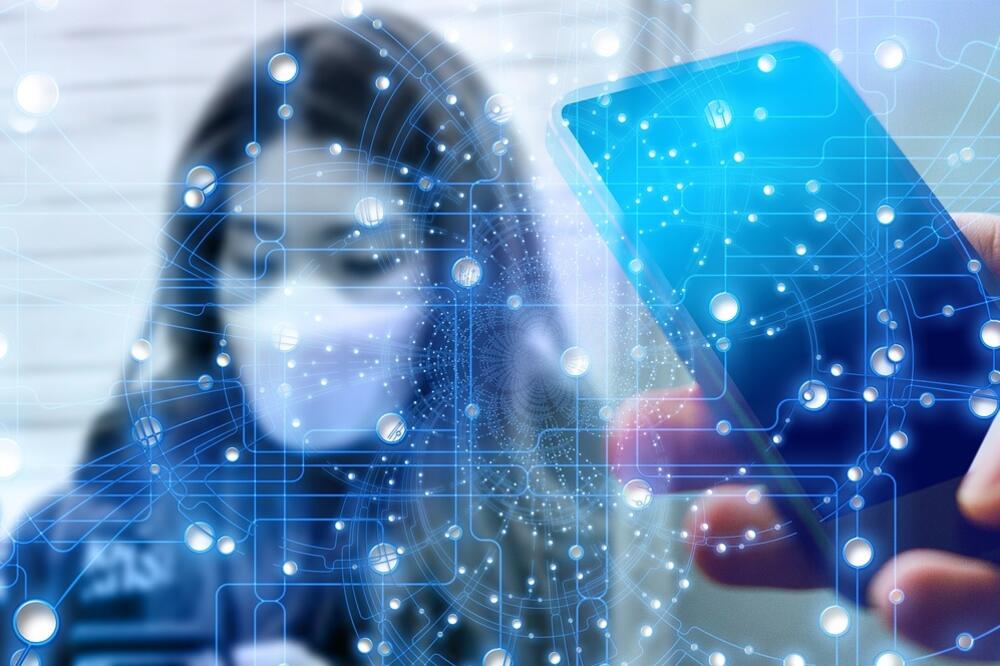 Lažne informacije i teorije zavjera brzo se i lako šire zahvaljujući društvenim mrežama i internetu, Foto: Shutterstock