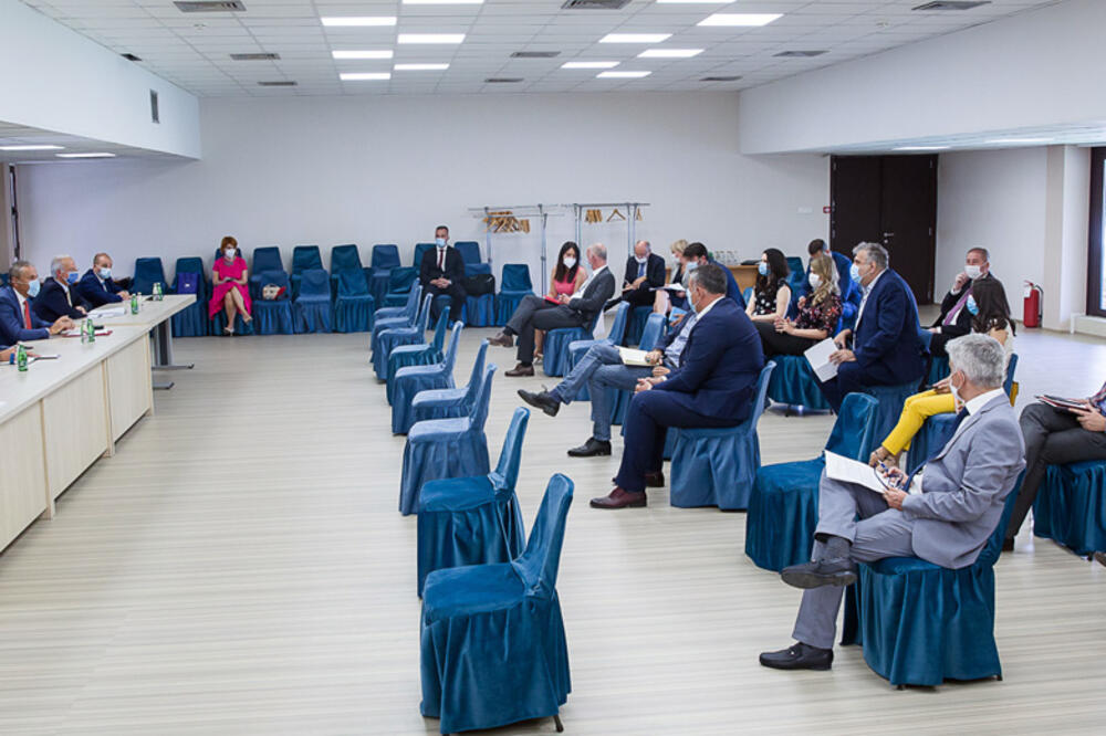 Banke da pomognu ugroženim klijentima u mjeri mogućeg: Sa sastanka CBCG i UBCG, Foto: Igor Šljivančanin