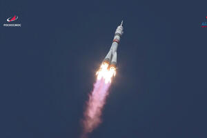 VIDEO Lansirana svemirska kapsula Sojuz: Ruski kosmonauti i...
