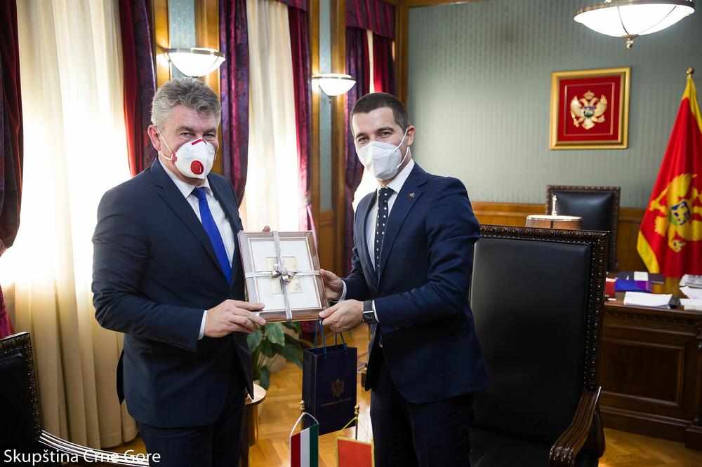 Neđeši i Bečić, Foto: Skupština Crne Gore