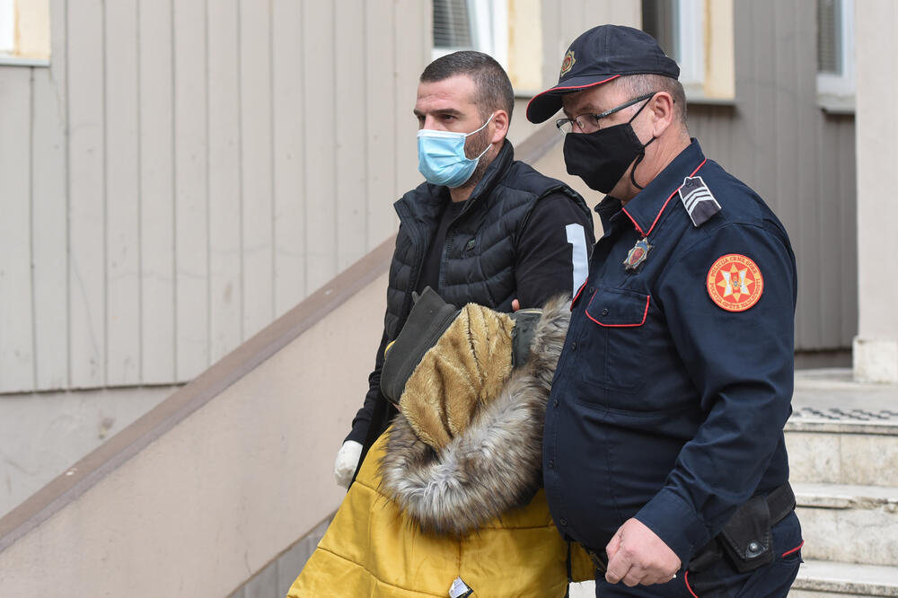 Vukčević juče nakon saslušanja, Foto: Savo Prelević