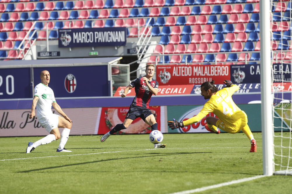 Bolonja nije uspjela da sačuva dva gola prednosti, Foto: Beta/AP