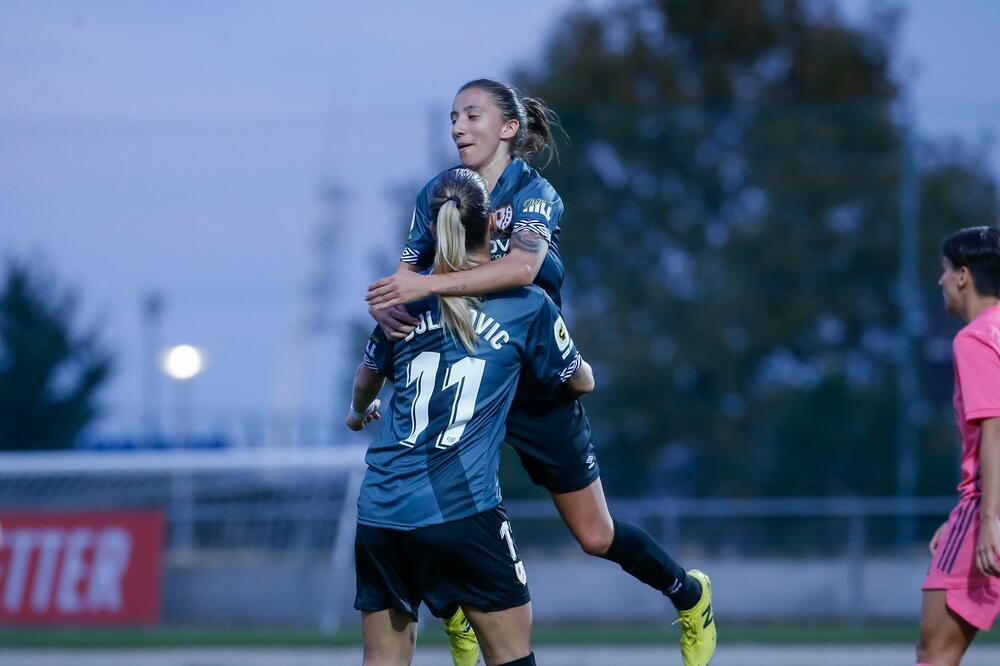 Slađana Bulatović slavi gol protiv Reala, Foto: Rayo Vallecano