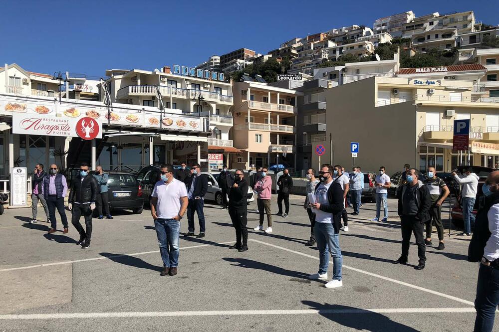 Sa protesta ulcinjskih ugostitelja, Foto: Samir Adrović