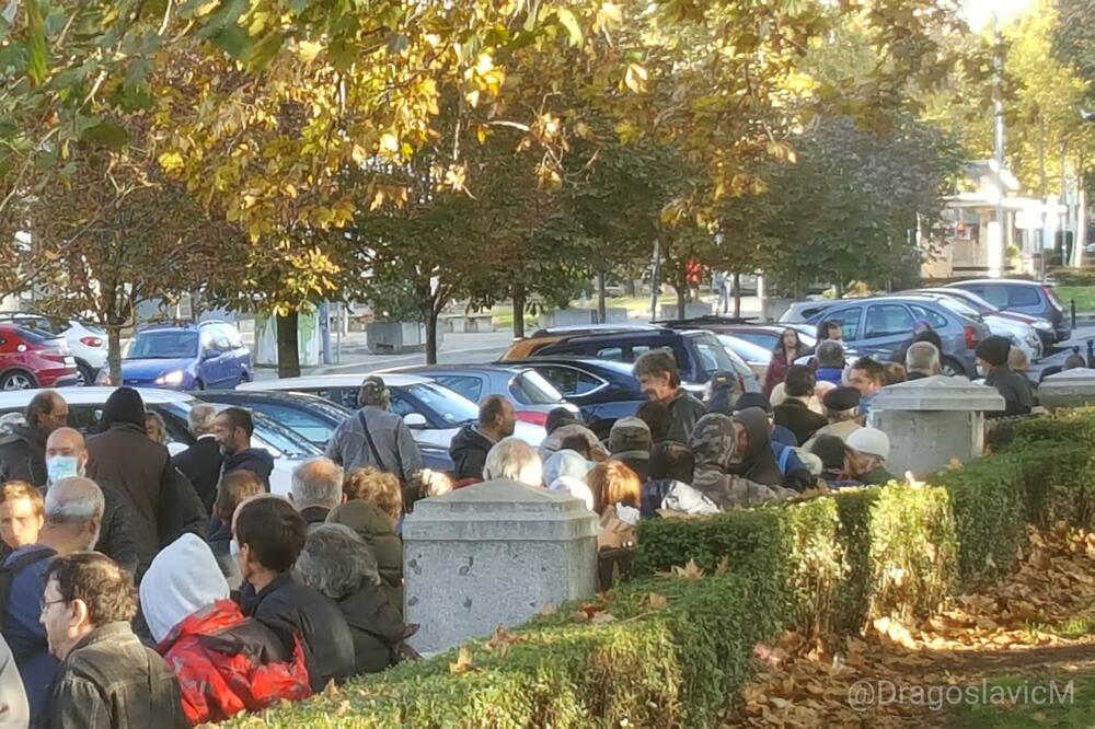 Red za besplatnu hranu u Beogradu, Foto: Twitter/Marko M. Dragoslavic