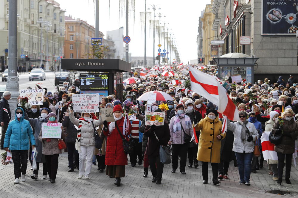 Sa protesta protiv Lukašenka, Foto: Reuters