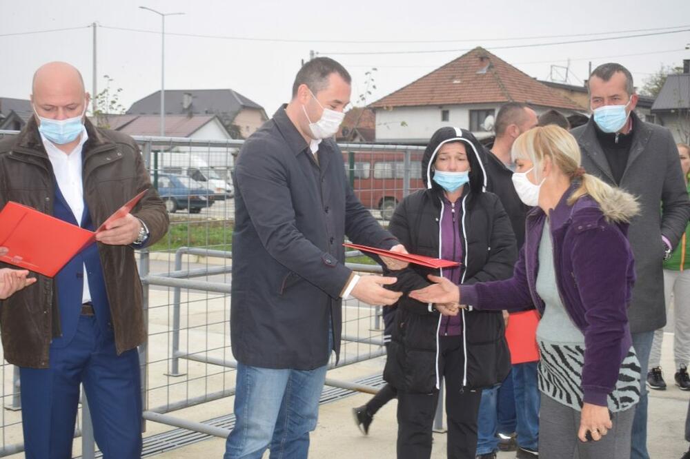 Deset poljoprivrednih proizvođača ostvarilo pravo na po jedno stočno grlo, Foto: Opština Berane