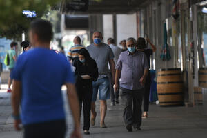 U aprilu 61 odsto manje novih slučajeva korone nego u martu