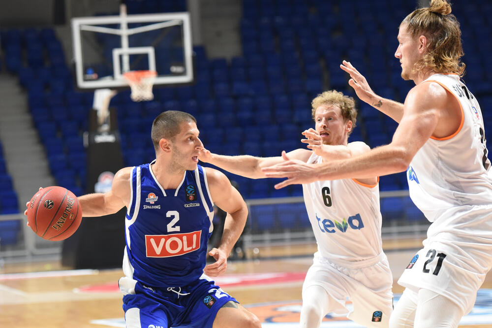 Nikola Ivanović na meču sa Ulmom, Foto: Savo Prelević