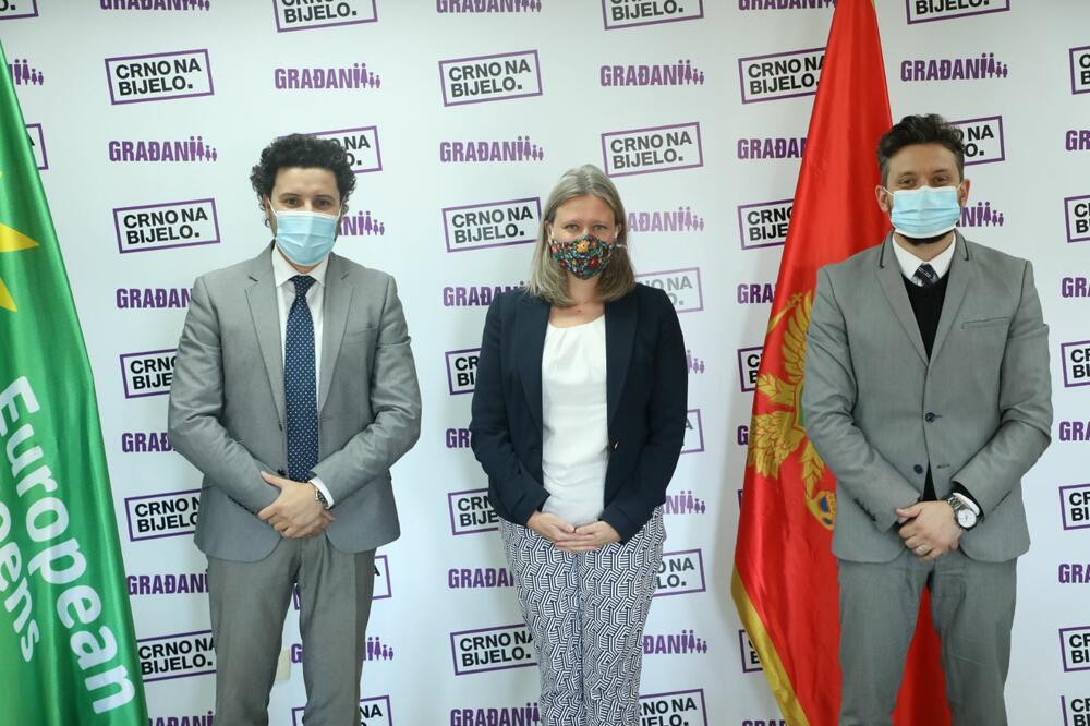 Sa sastanka, Foto: GP URA