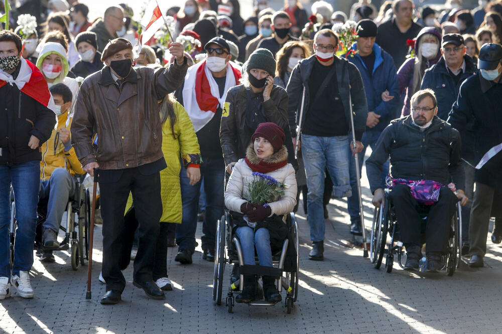 Sa jučerašnjih protesta u Minsku, Foto: AP