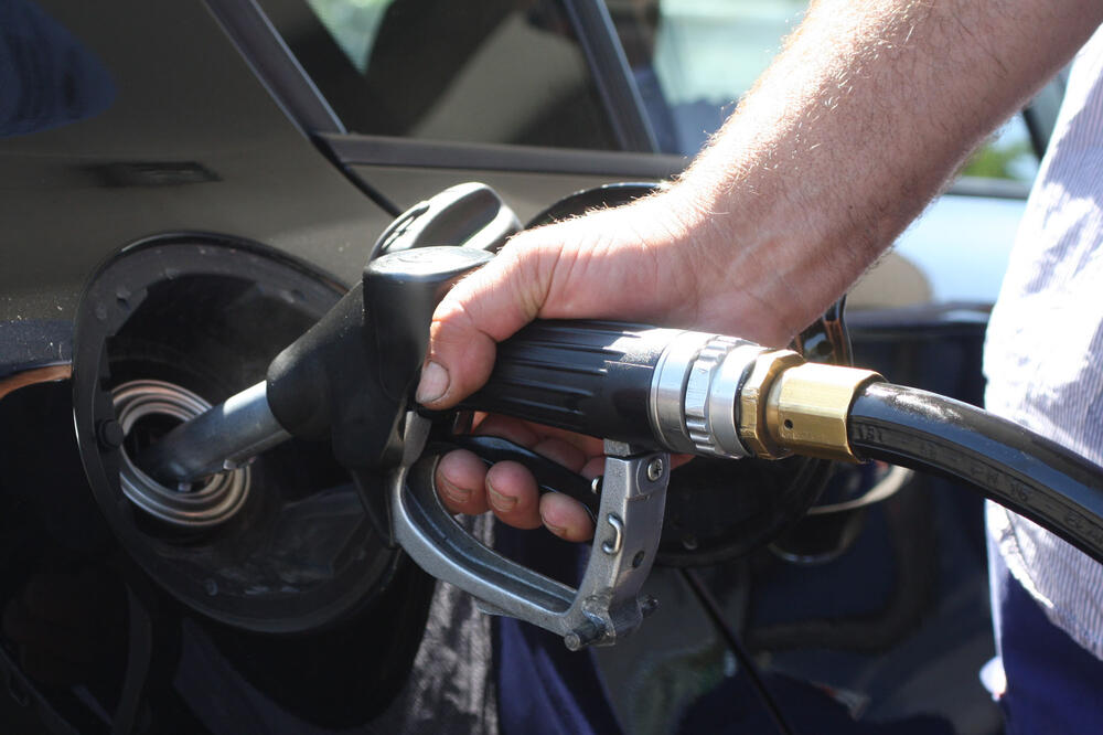 U ponedjeljak će zvanično biti obavljene cijene goriva za naredne dvije sedmice, Foto: Arhiva Vijesti