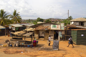 Masovne pljačke skladišta hrane u Nigeriji: "Gladni smo, a oni su...