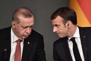 Francuska i Turska: NATO-partneri u klinču