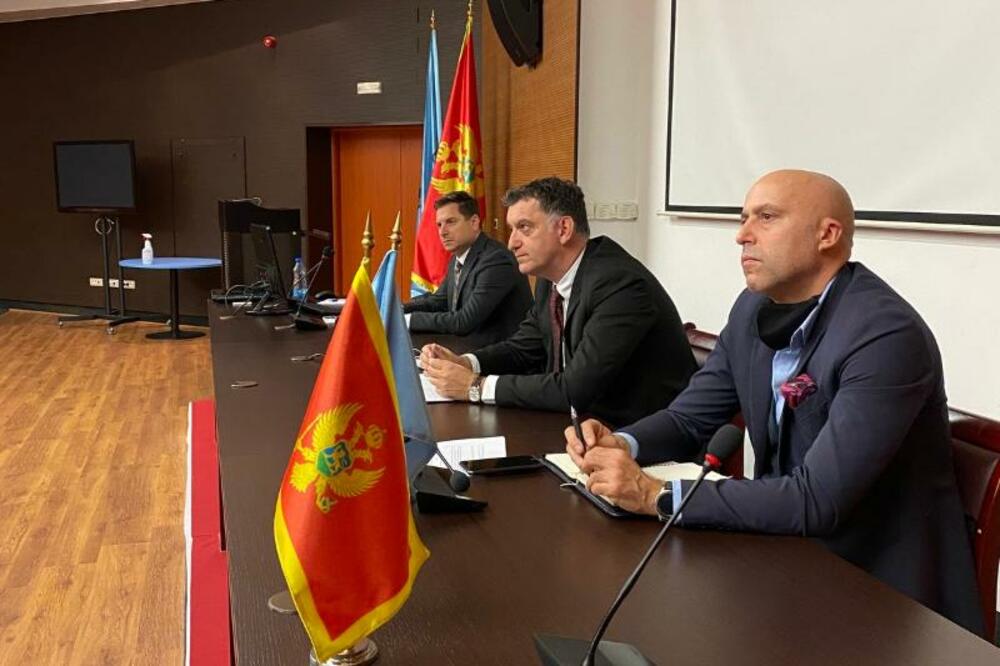 Sa sastanka, Foto: Opština Tivat