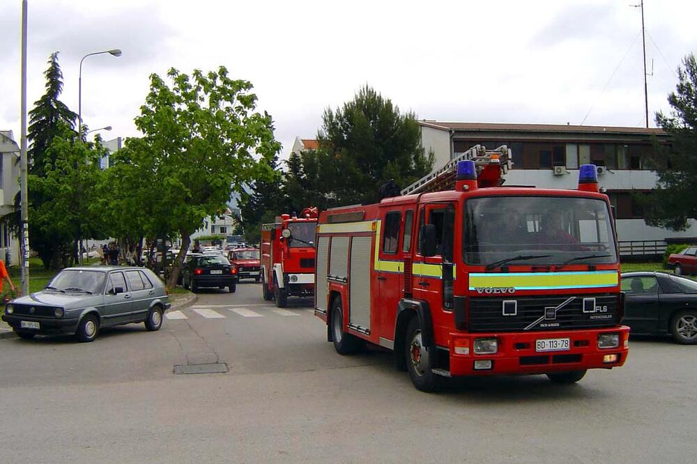 Sa jedne od ranijih akcija vatrogasaca, Foto: Privatna arhiva