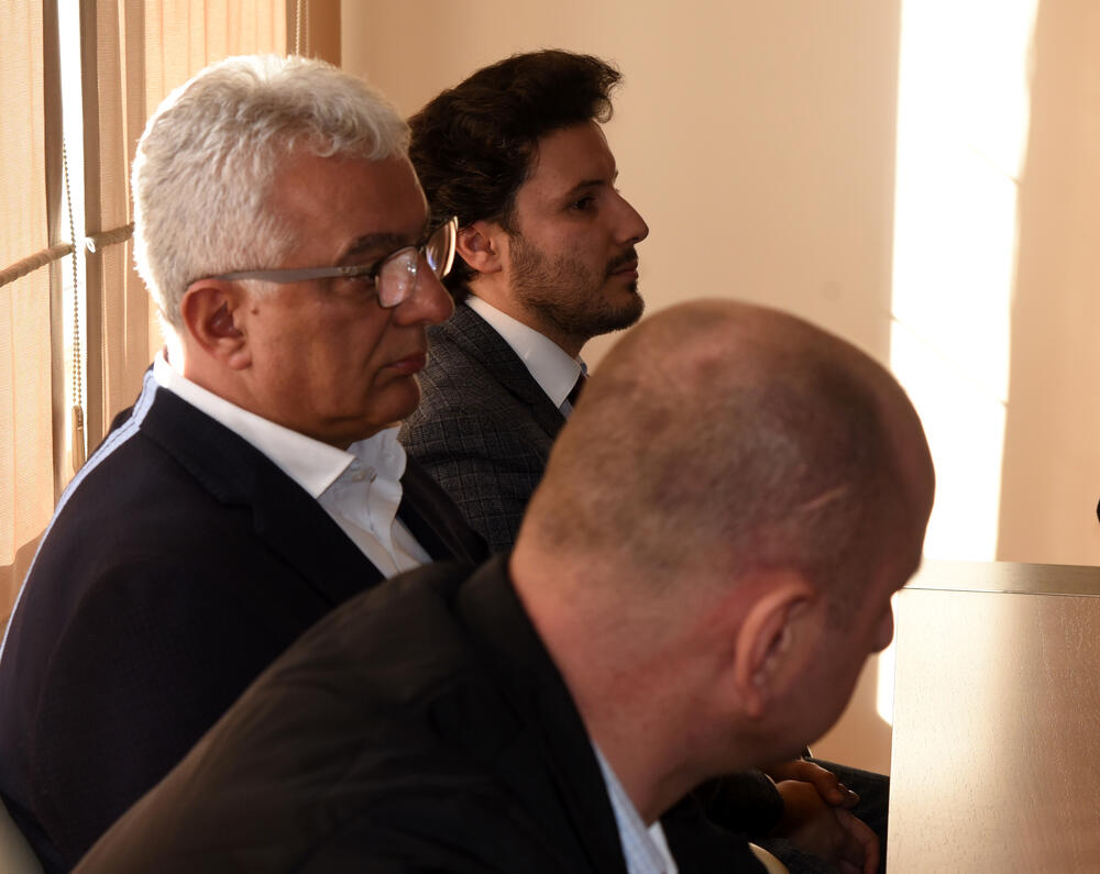 <p>"Narednih dana upoznaću stranke sa mojim prijedlogom kandidata za ministre u ekspertskoj vladi", saopštio je mandatar</p>