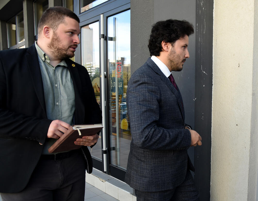 <p>"Narednih dana upoznaću stranke sa mojim prijedlogom kandidata za ministre u ekspertskoj vladi", saopštio je mandatar</p>