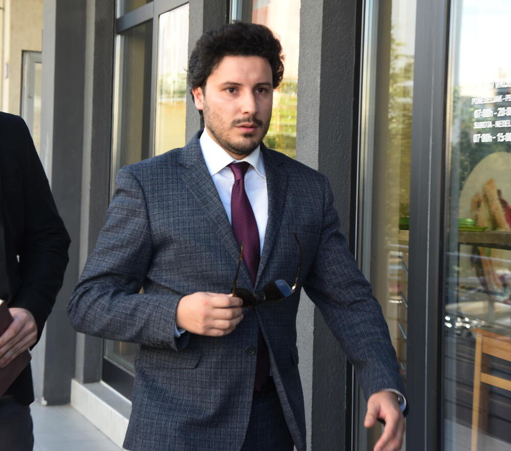 <p>"Narednih dana upoznaću stranke sa mojim prijedlogom kandidata za ministre u ekspertskoj vladi", saopštio je mandatar</p>