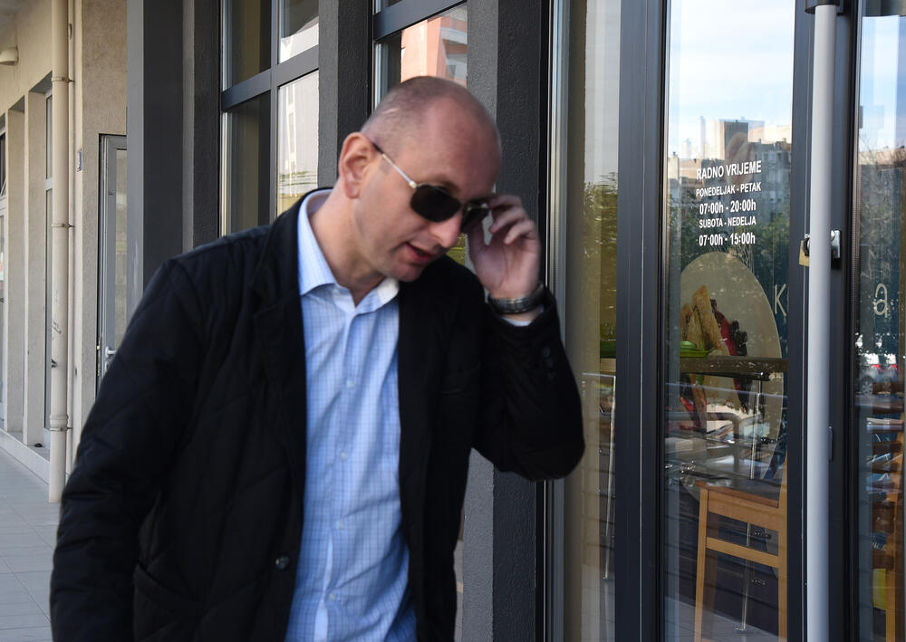 <p>"Narednih dana upoznaću stranke sa mojim prijedlogom kandidata za ministre u ekspertskoj vladi", saopštio je mandatar</p>