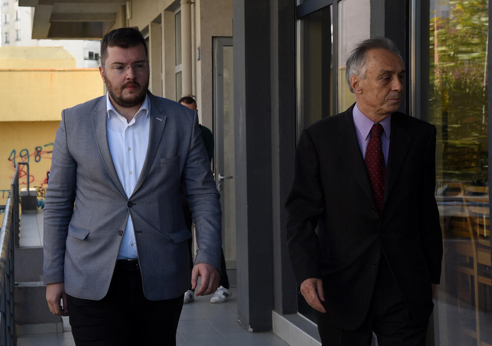 <p>"Narednih dana upoznaću stranke sa mojim prijedlogom kandidata za ministre u ekspertskoj vladi", saopštio je mandatar</p>