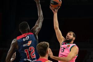 Harakiri ekipe Duška Ivanovića protiv Barselone