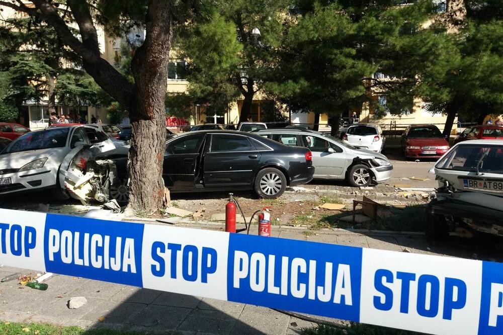 Uviđaj nakon ubistva Klisića i ranjavanja Gardaševića u Baru, Foto: Vijesti