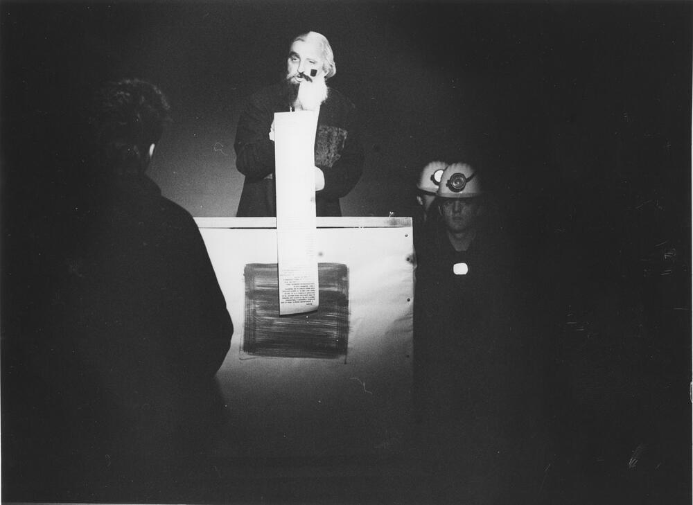 : Iz predstave 'Večernji akt kod Kazimira S. Maljeviča', 1986