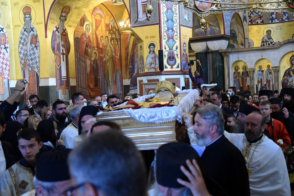 Mitropolit sahranjen u kripti Hrama, Foto: Boris Pejović