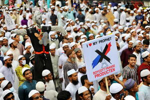 U Bangladešu protestovalo više od 50 hiljada ljudi protiv Francuske