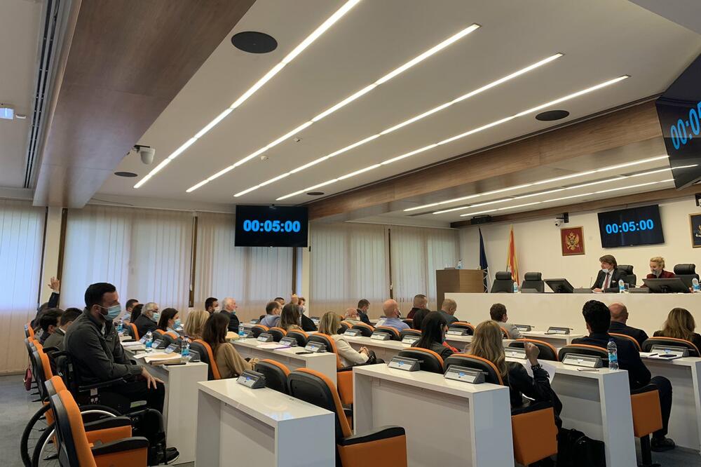 Sa sjednice SO Budva, Foto: Vuk Lajović