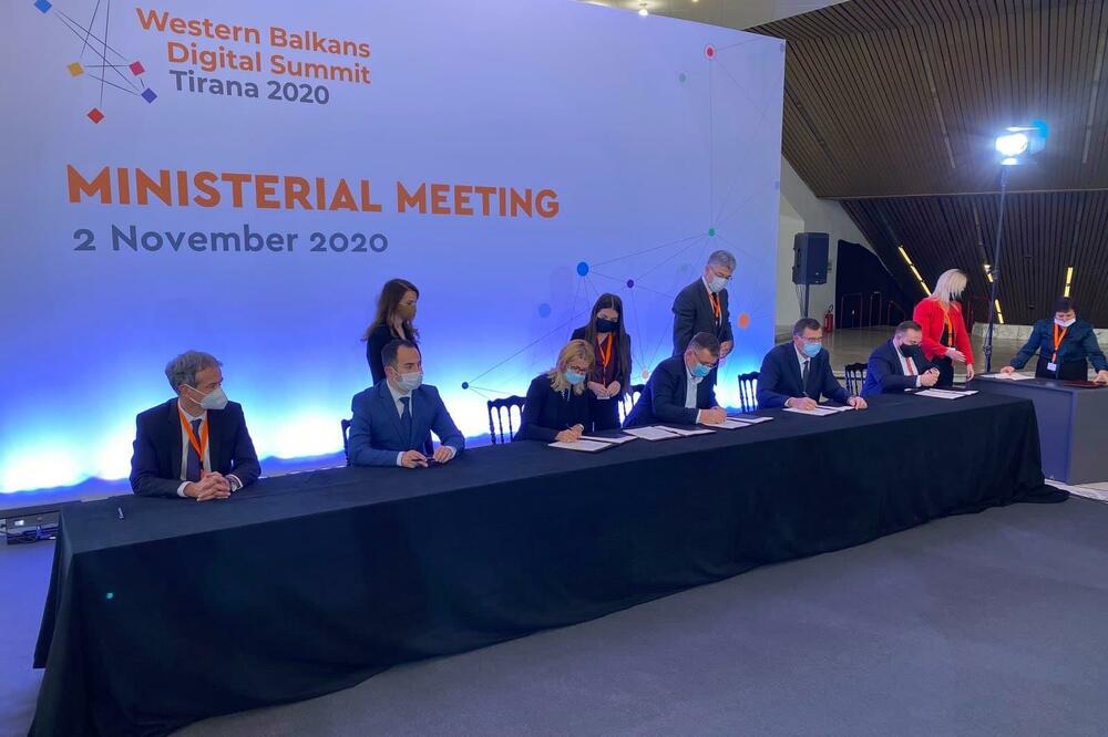 Sa potpisivanja Memoranduma, Foto: Ministarstvo javne uprave