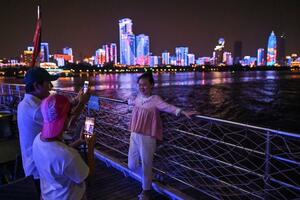 Koronavirus: Kako je Vuhan postao najpojsećeniji grad u Kini