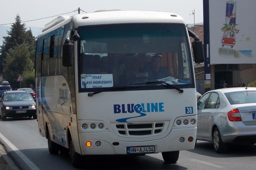 Redukovali linije: Jedan od autobusa, Foto: Siniša Luković
