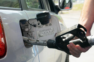Eurodizel i lož ulje jeftiniji za cent, cijene benzina ostaju iste