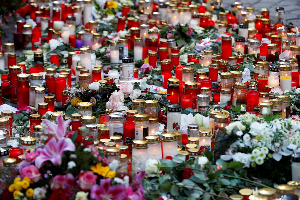 Sa mjesta napada u Beču, Foto: Reuters