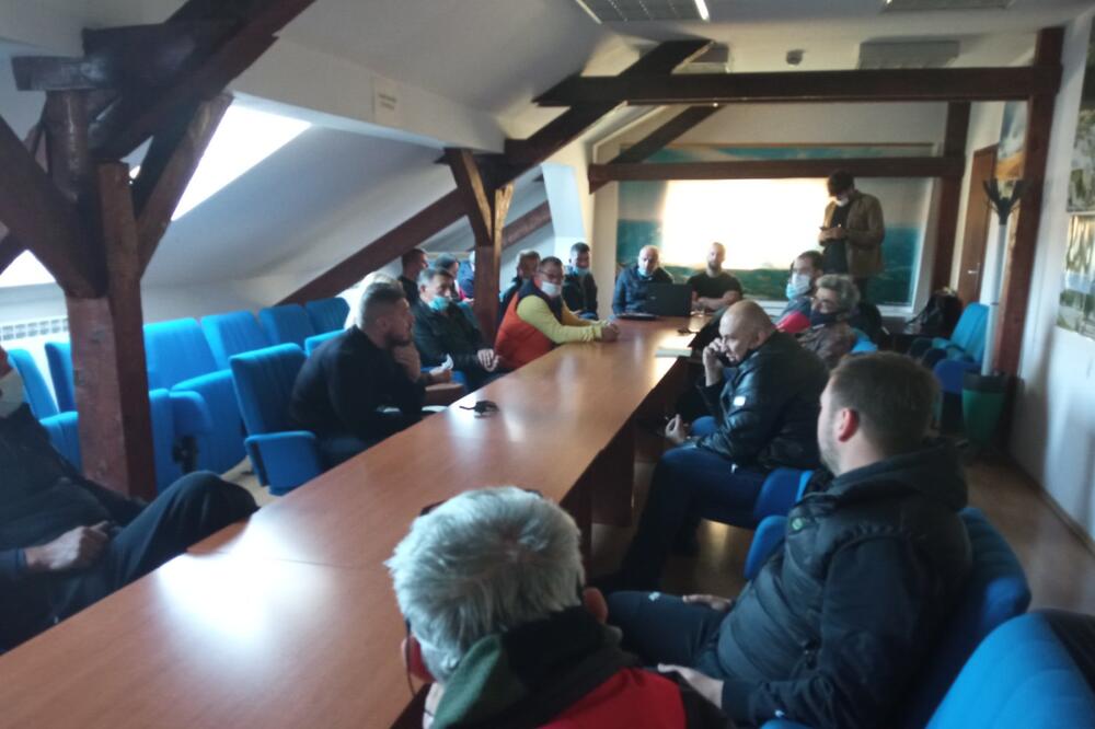 Sa zbora mještana MZ Rečina, Foto: Dragana  Šćepanović