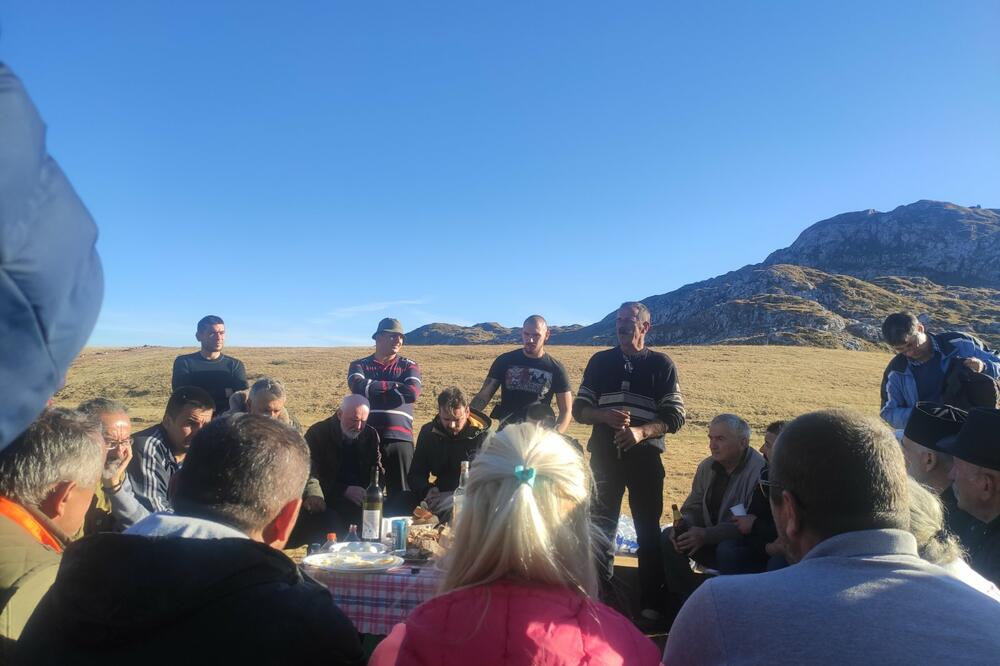 Sa Sinjajevine, Foto: Privatna arhiva