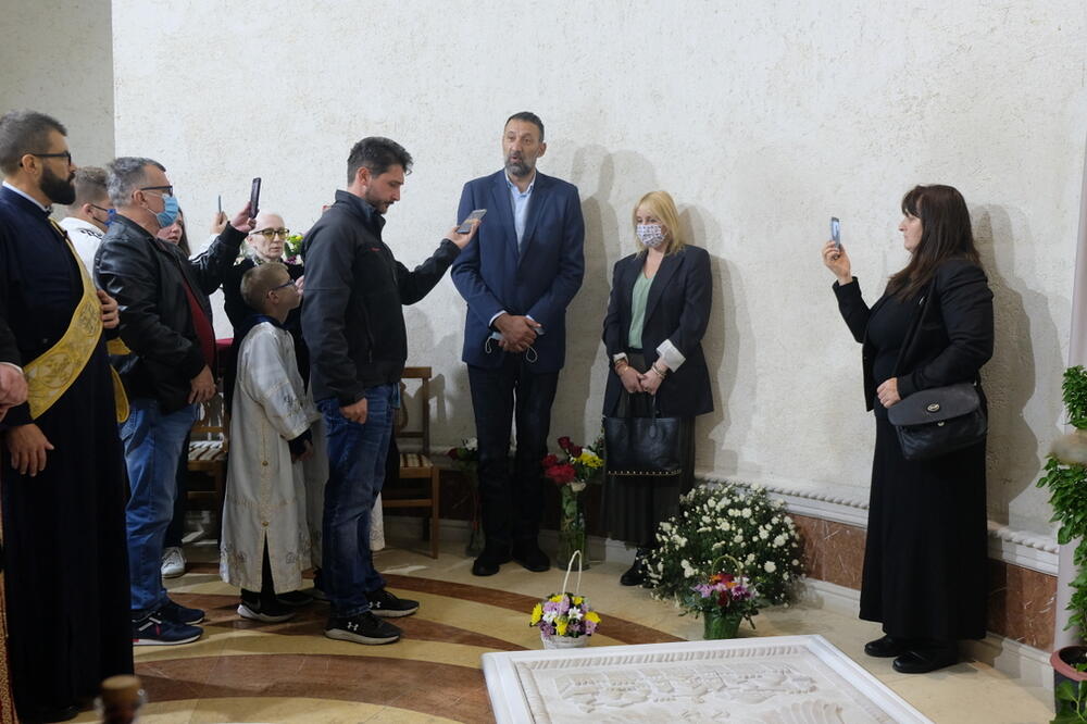 Divac danas u hramu u Podgorici, Foto: Mitropolija.com