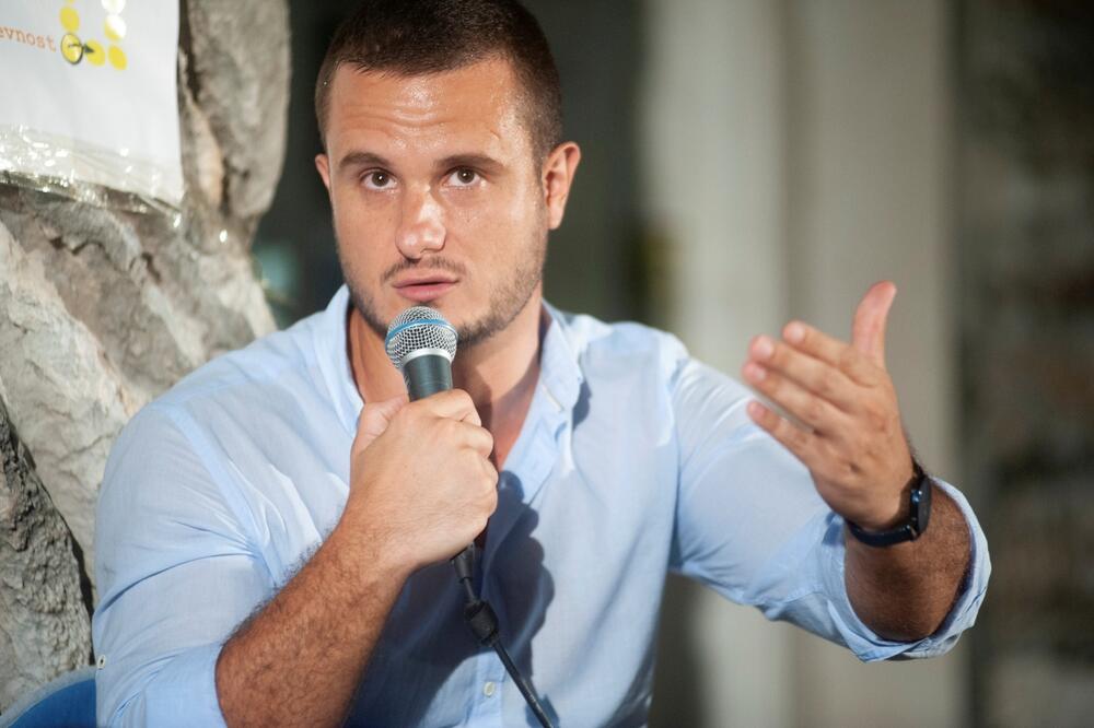 Predrag Zenović, Foto: Grad teatar