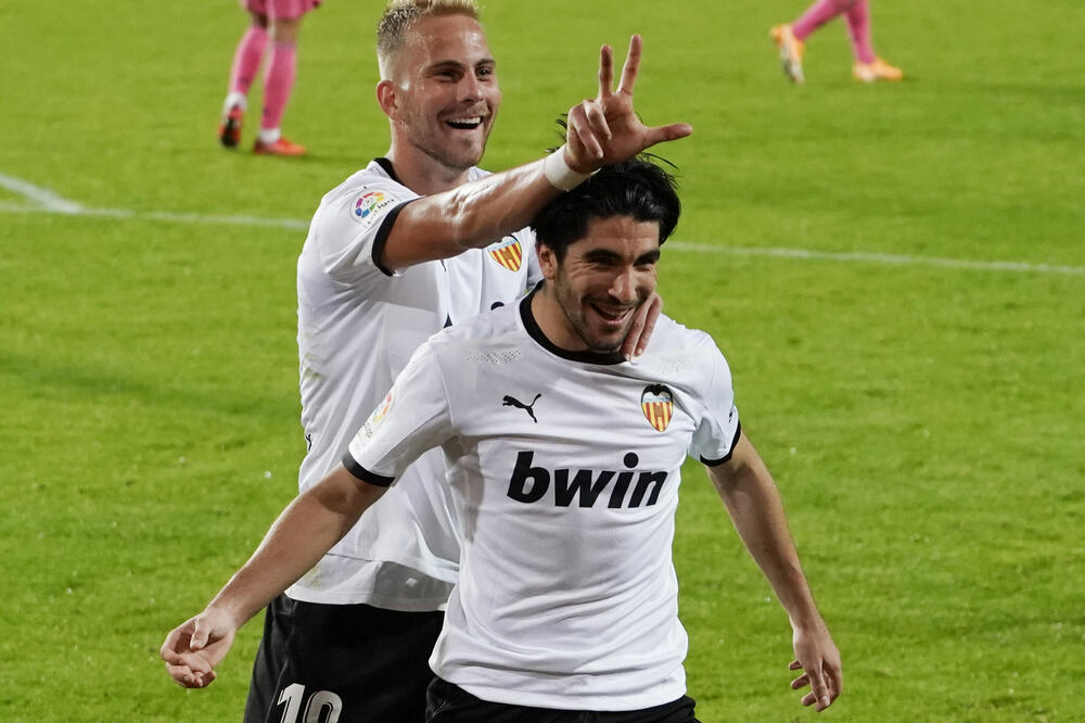Soler je do het -trika protiv giganta došao golovima sa penala, Foto: Reuters
