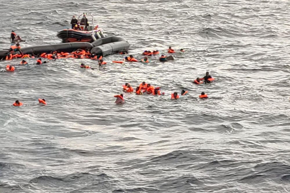 Migranti u moru, Foto: Reuters