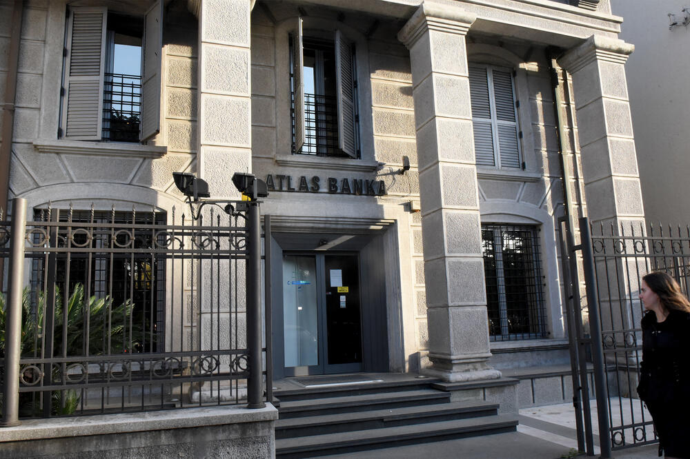 Sjedište Atlas banke u Podgorici (arhiva/ilustracija), Foto: Savo Prelević