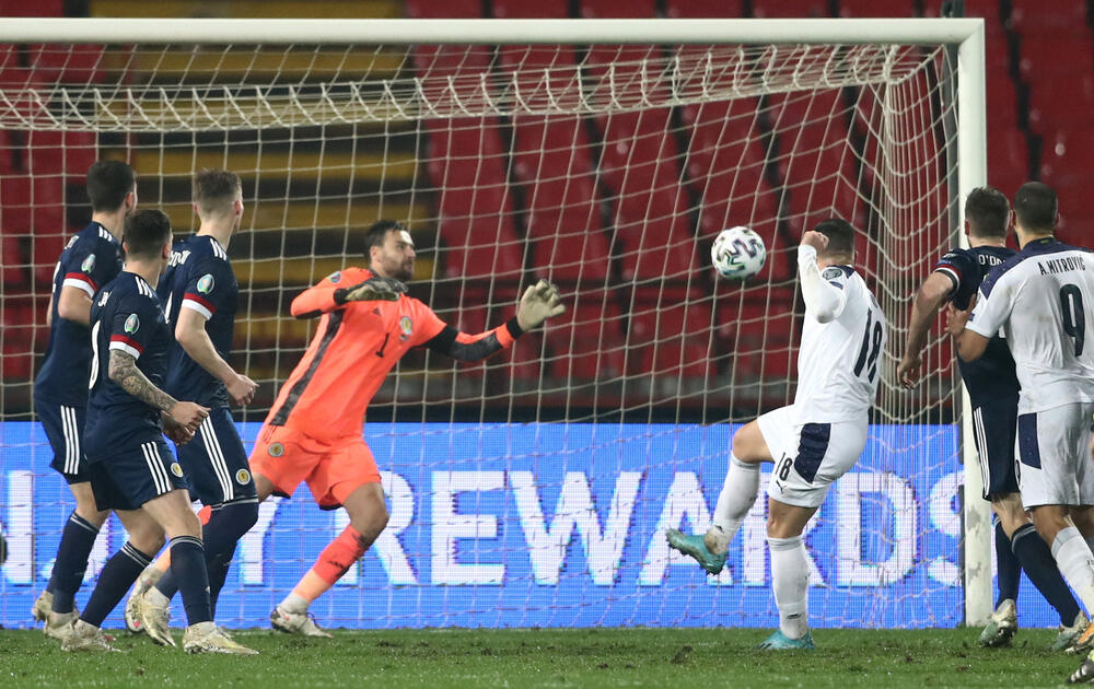 Jović pogađa za 1:1 u 90. minutu