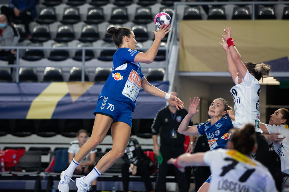 Andrea Lekić na večerašnjoj utakmici, Foto: Dejan Starčević/ŽRK Budućnost