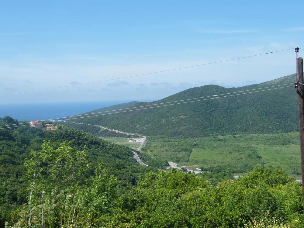 Dio grbaljske obale: Mrčevo polje