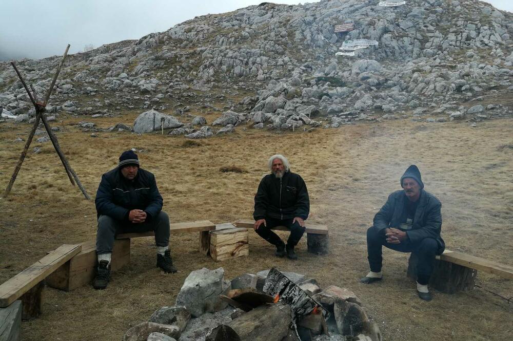 Vučinić, Bojić i Čobeljić, Foto: GI Sačuvajmo Sinjajevinu